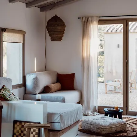 The Yumi House بينيسا