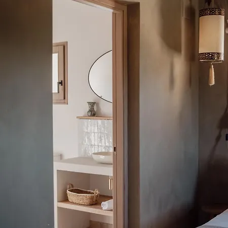 The Yumi House بينيسا